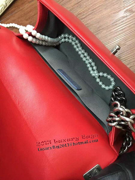 Boy Chanel Flap Shoulder Bag Sheepskin Leather A67086 Red Boy Chanel Flap Shoulder Bag Sheepskin Leather A67086 Red