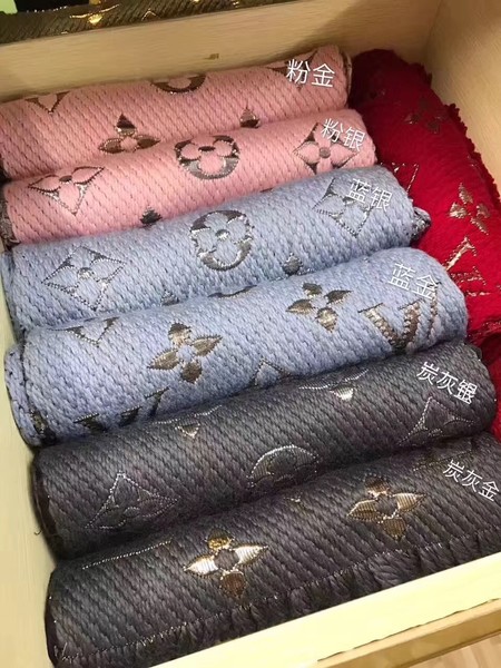 Louis Vuitton Scarf LVS7759E Louis Vuitton Scarf LVS7759E