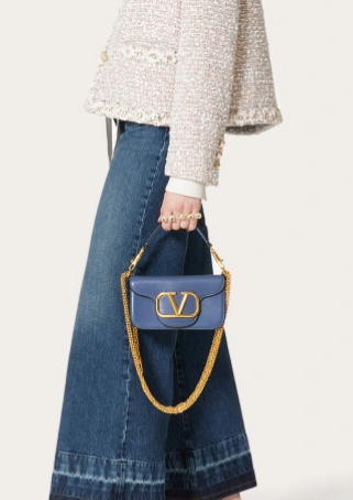 VALENTINO GARAVANI MINI LOCO Calf leather Shoulder Bag 1W2B0K blue VALENTINO GARAVANI MINI LOCO Calf leather Shoulder Bag 1W2B0K blue