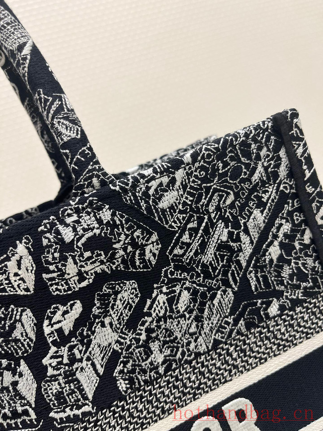 MEDIUM DIOR BOOK TOTE Black and White Plan de Paris Embroidery M1296ZOMP MEDIUM DIOR BOOK TOTE Black and White Plan de Paris Embroidery M1296ZOMP