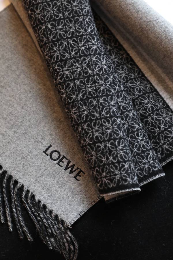 Loewe Scarf LOC00057 Loewe Scarf LOC00057