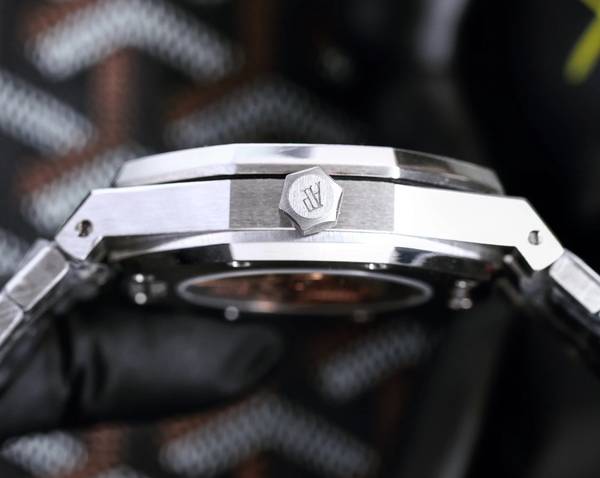 Audemars Piguet Watch APW00087-1 Audemars Piguet Watch APW00087-1