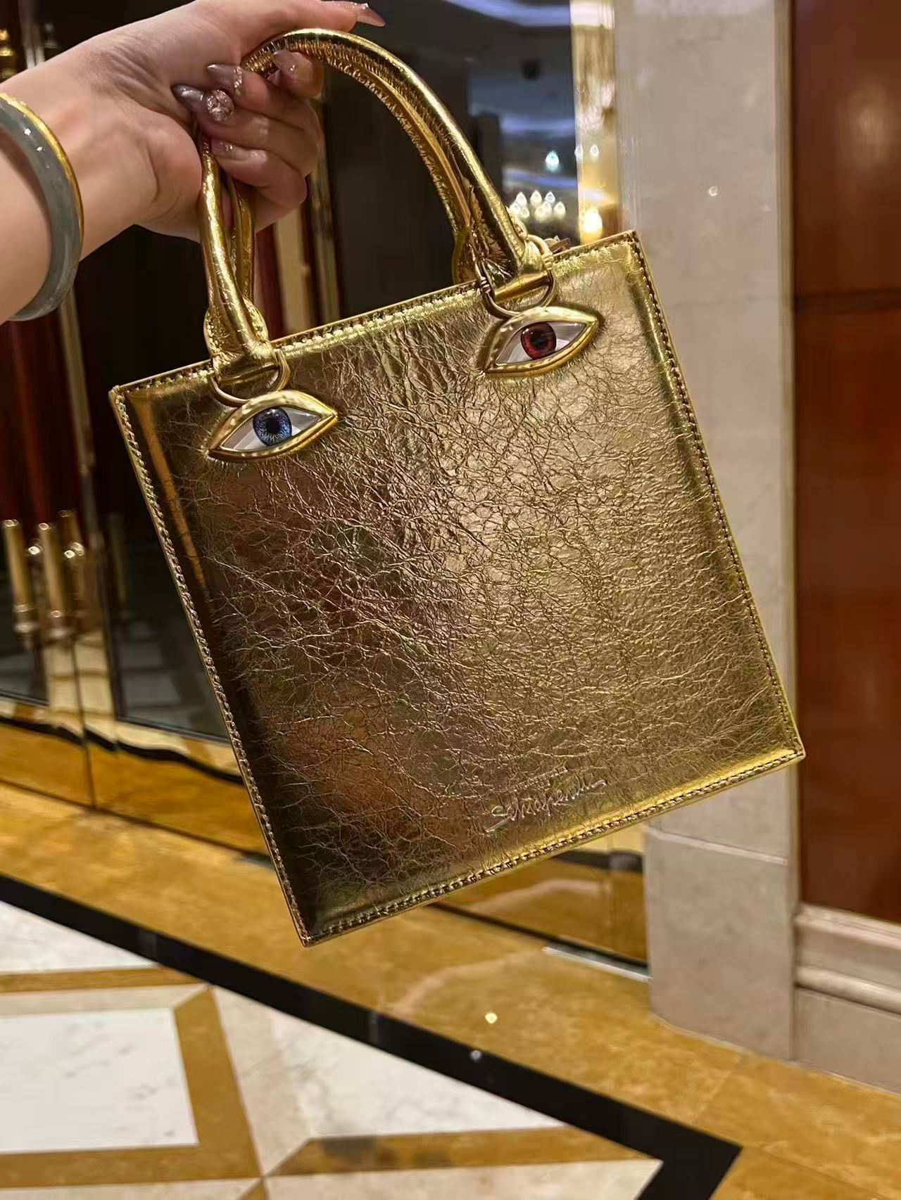New Schiaparelli bags Original leather 50102 Gold New Schiaparelli bags Original leather 50102 Gold