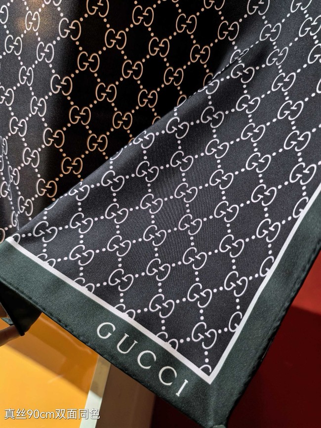 Gucci Square Scarf Silk Jacquard XT2893