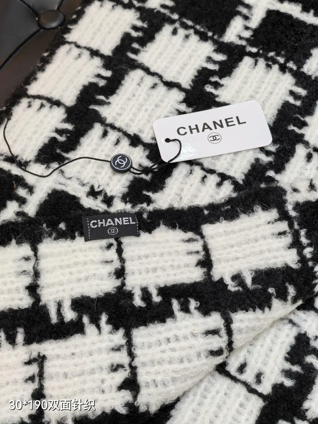 Chanel wool scarf KY119