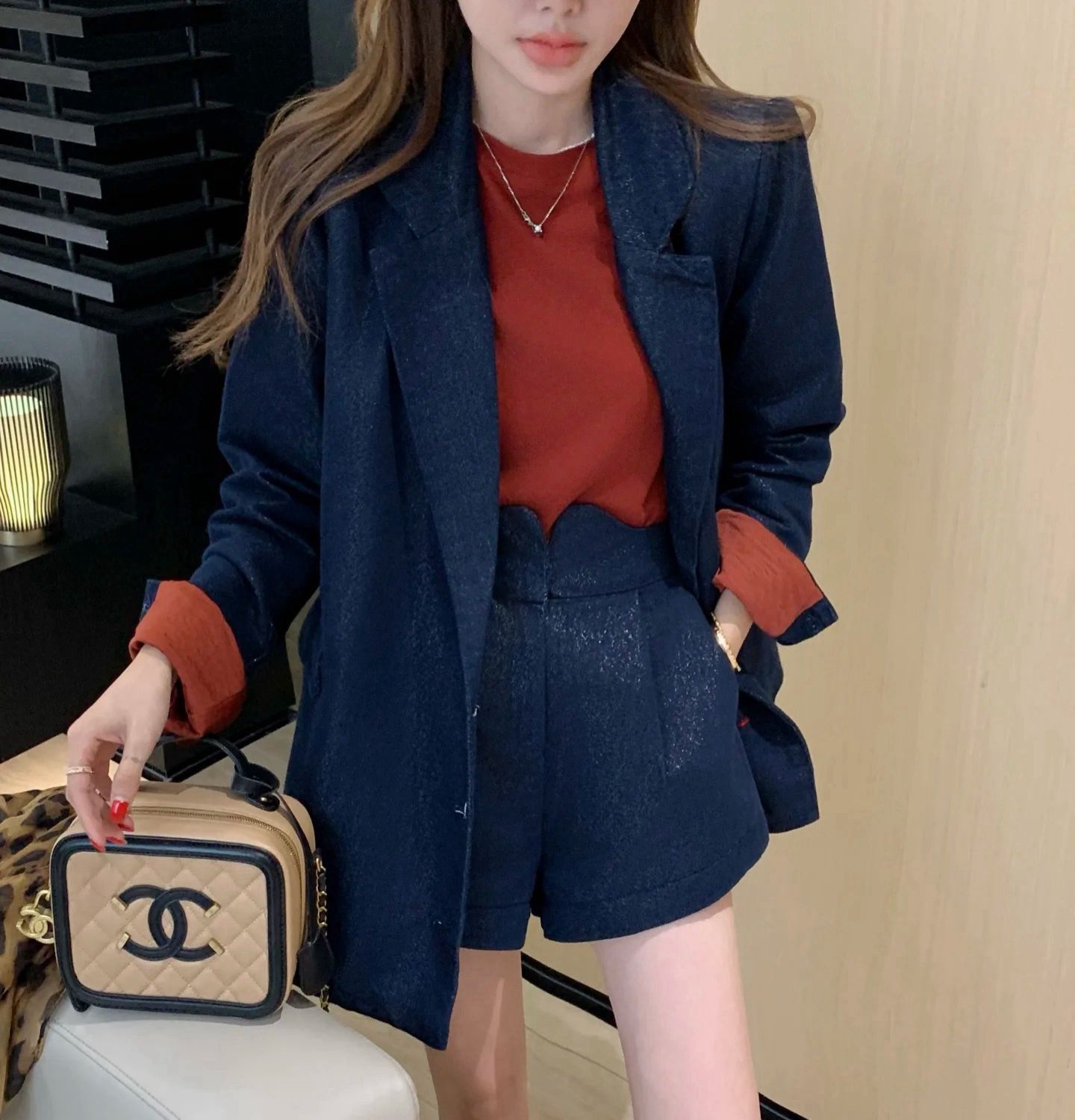 Chanel Original Leather Medium Cosmetic Bag 93443 Apricot&Black Chanel Original Leather Medium Cosmetic Bag 93443 Apricot&Black