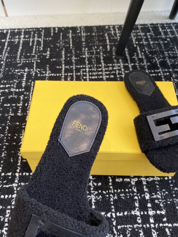 Fendi Shoes FDS00126