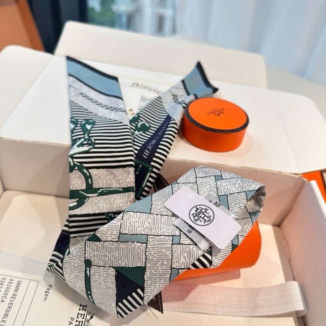 Hermes Silk Twilly scarf H06377