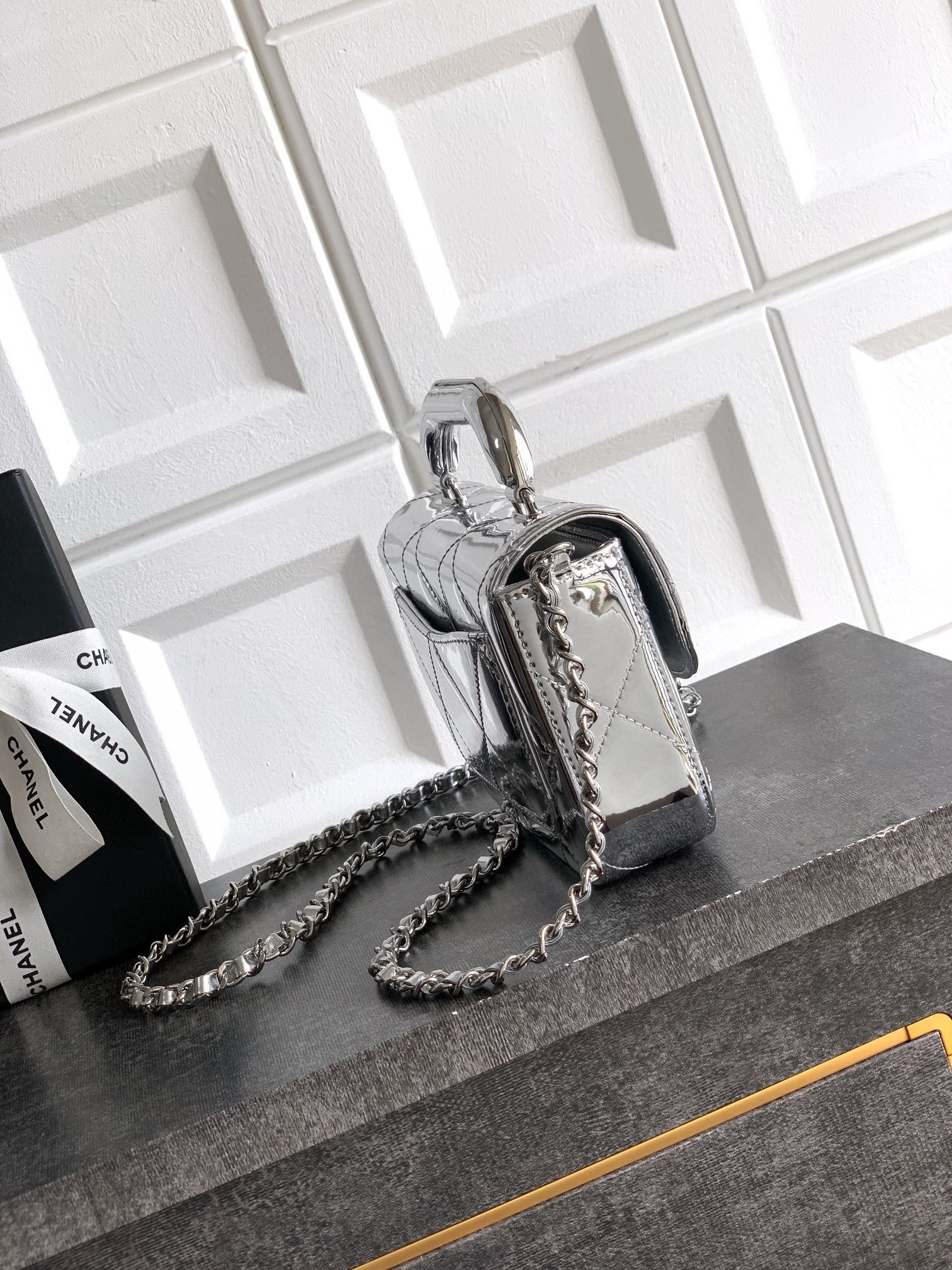 Chanel 25K Original Patent Leather Top Handle Bag A6320 Silver Chanel 25K Original Patent Leather Top Handle Bag A6320 Silver