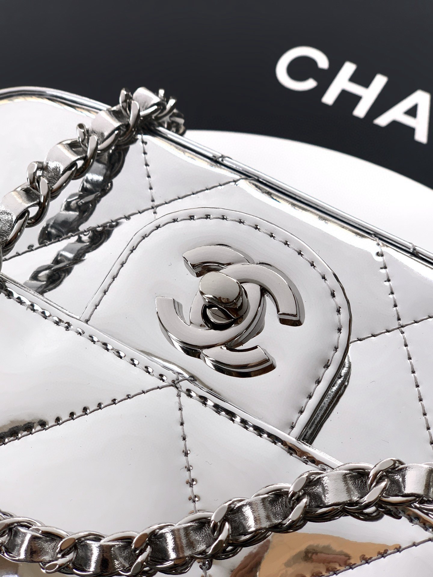 Chanel 25K Original Patent Leather Top Handle Bag A6320 Silver Chanel 25K Original Patent Leather Top Handle Bag A6320 Silver