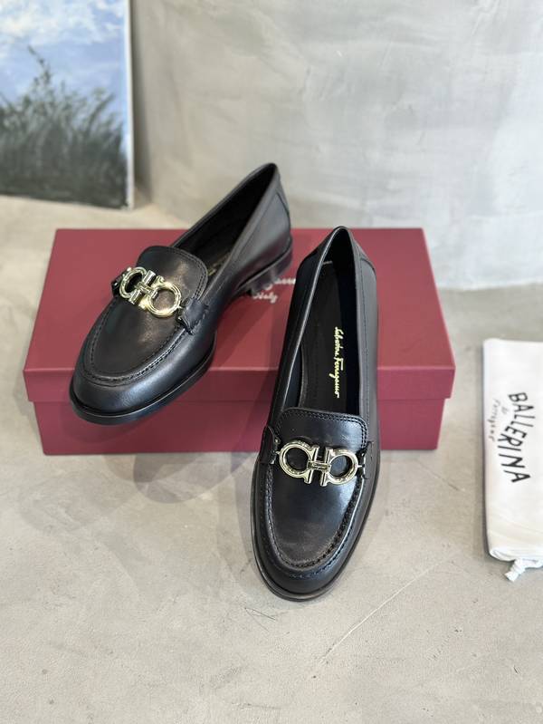 Ferragamo Shoes FMS00095