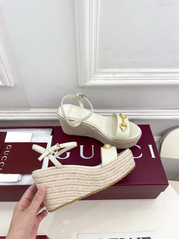 Gucci Shoes GUS00911 Heel 9CM