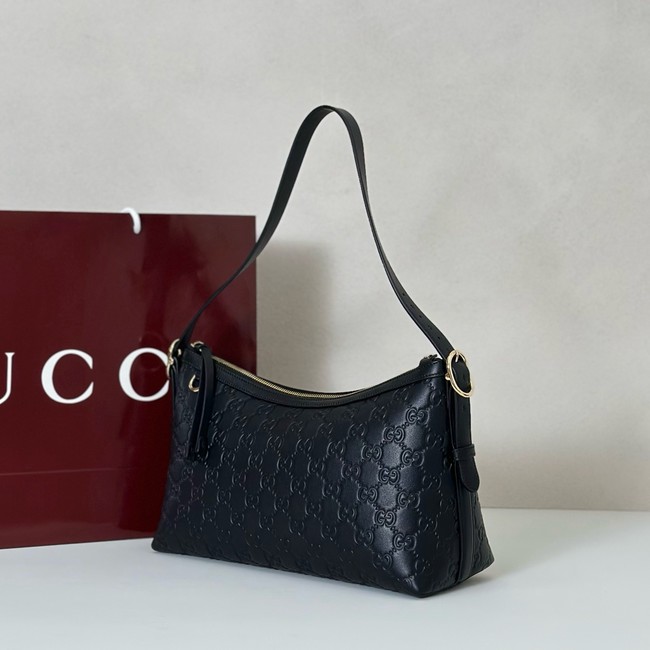 Gucci GG Emblem medium shoulder bag 847449 black