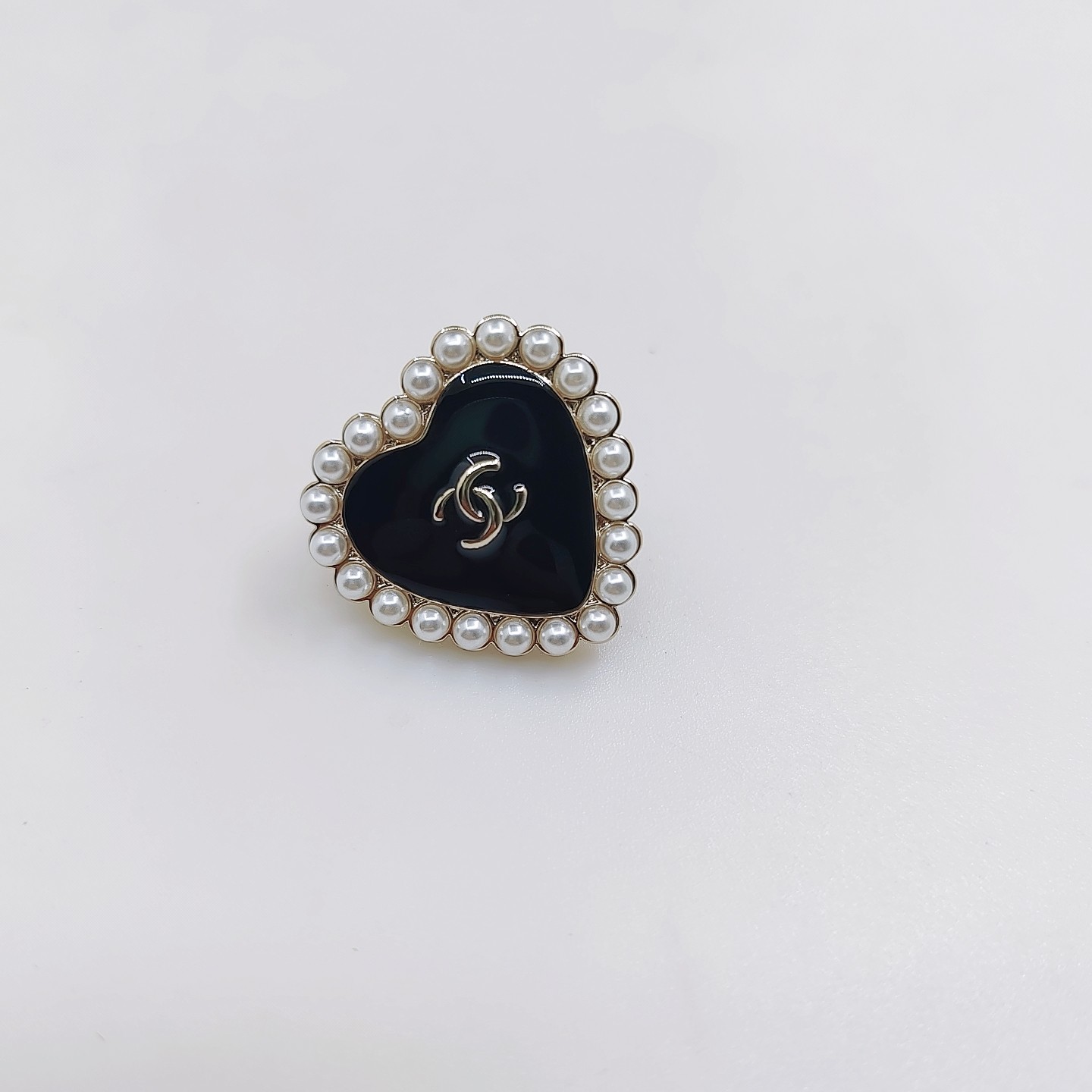 Chanel brooch CB81067 Chanel brooch CB81067
