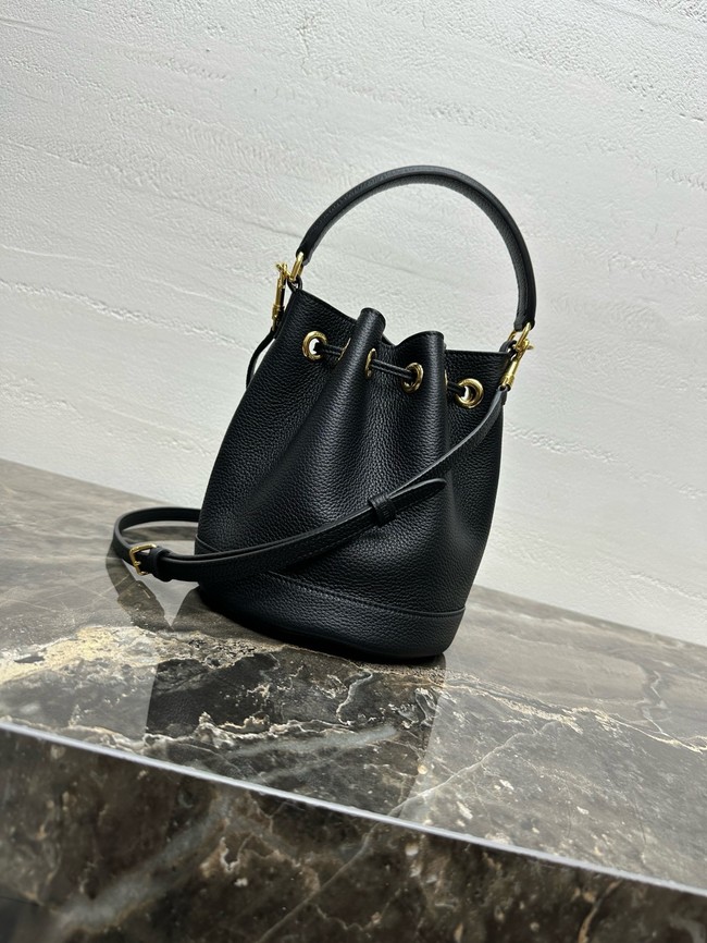 Celine TEEN CLARA BAG IN SUPPLE GRAINED CALFSKIN 121673 black