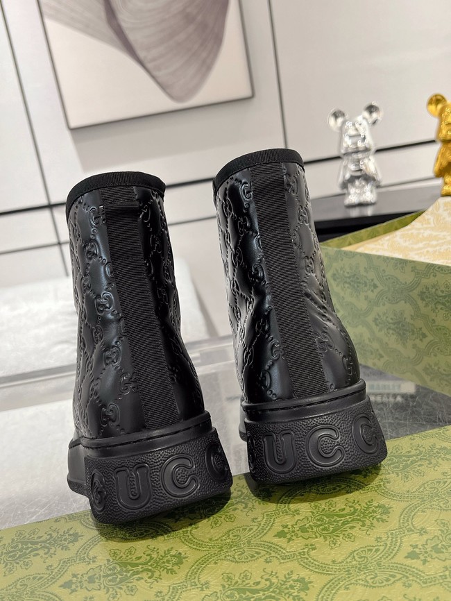 Gucci Womens boot with merino wool lining 857912-6