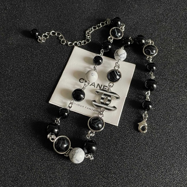 Chanel necklace CE82004