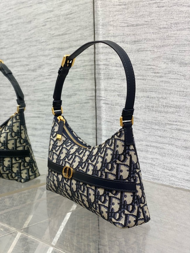 Small DiorTravel Nomad Pouch Blue Dior Oblique Jacquard 5267