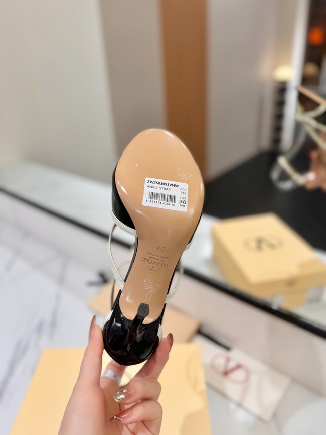 Valentino WOMENS Sandals 66969-3