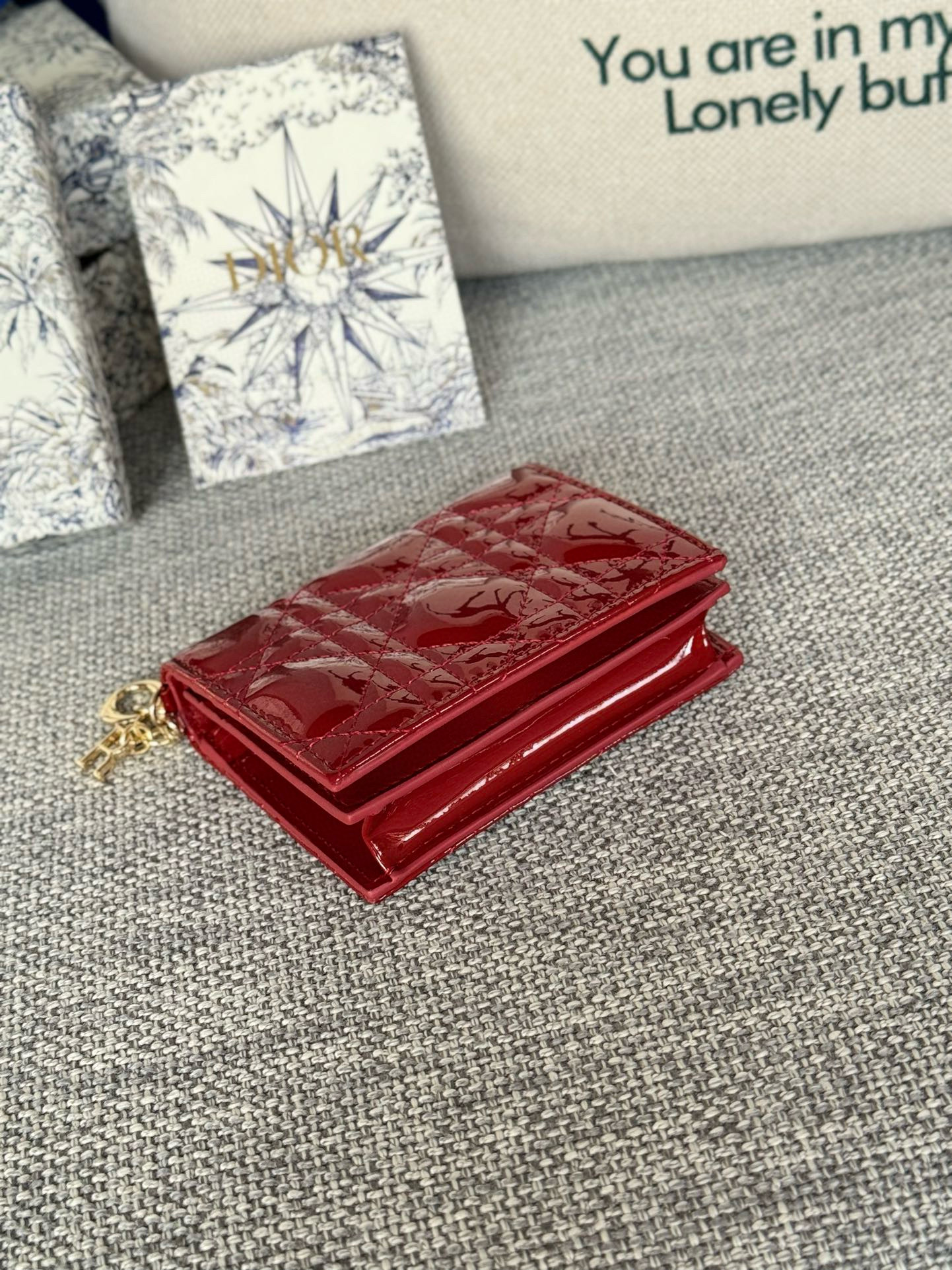 Mini lady Dior gardenia wallet Cherry red Patent Cannage Calfskin D50910 Mini lady Dior gardenia wallet Cherry red Patent Cannage Calfskin D50910